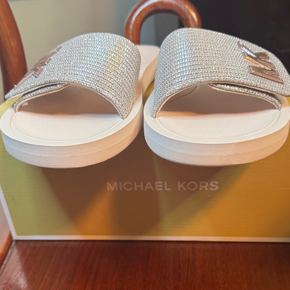 NWT Michael Kors MK Slides Glittering White Gold Sandals Size 8 w/Box - Picture 7 of 10